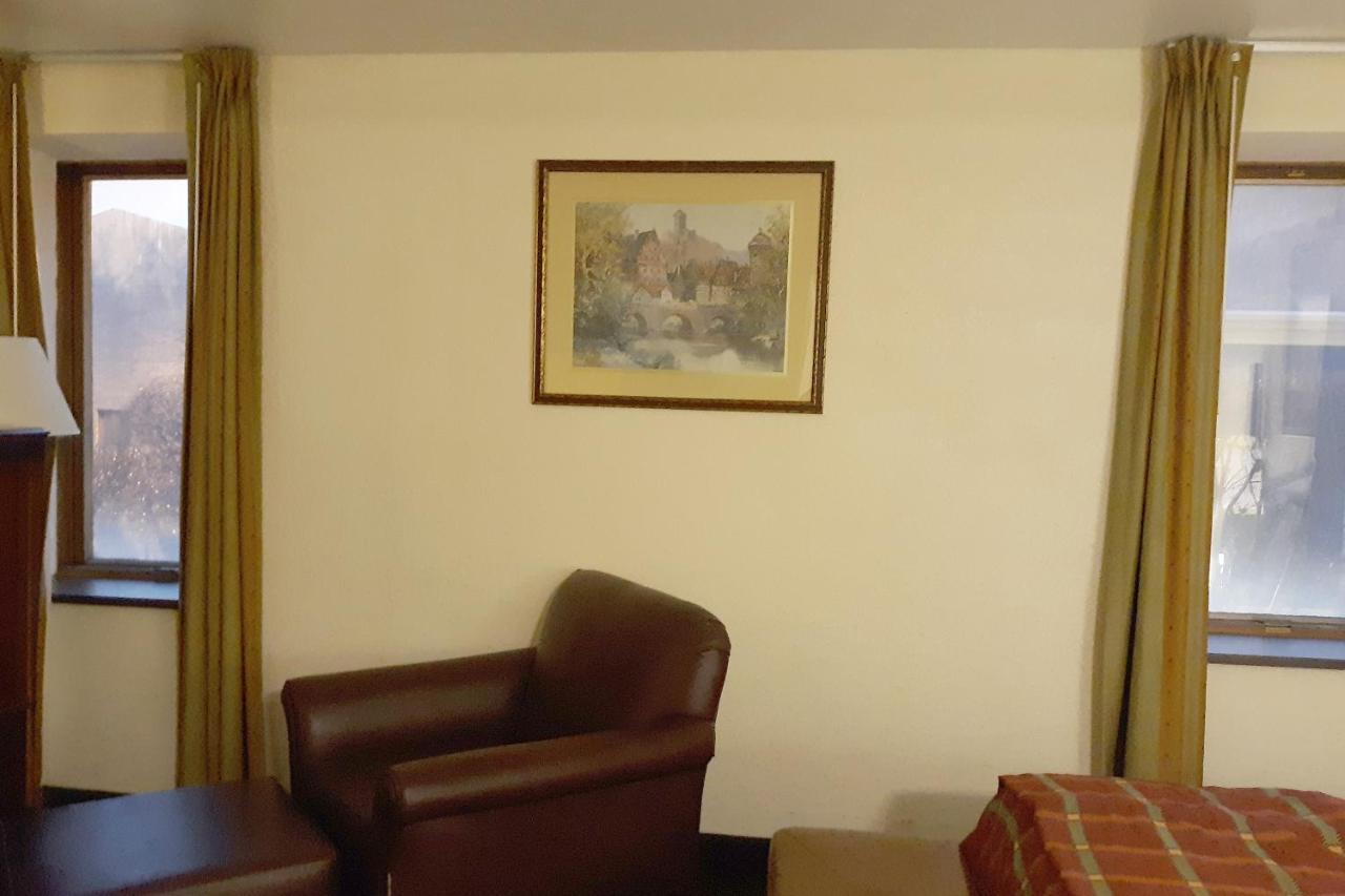 Mclure Hotel 휠링 외부 사진